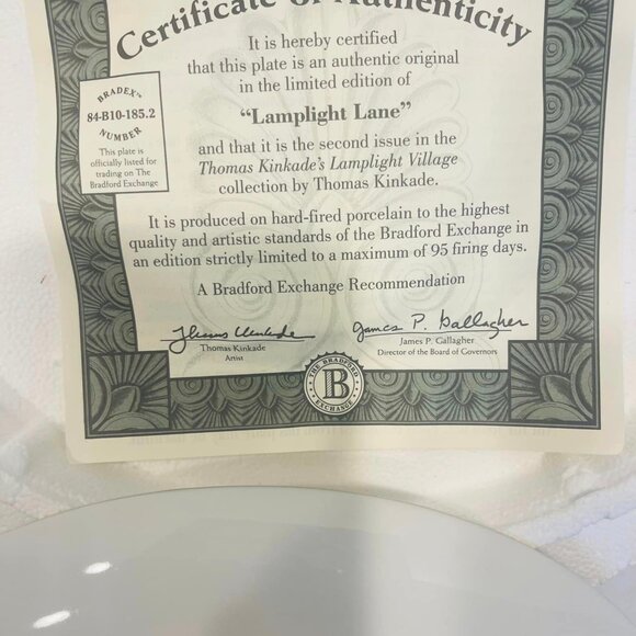 Thomas Kinkade Lamplight Village LAMPLIGHT LANE 8.75"x6.62" 4363A NEW~ oval - Picture 6 of 6